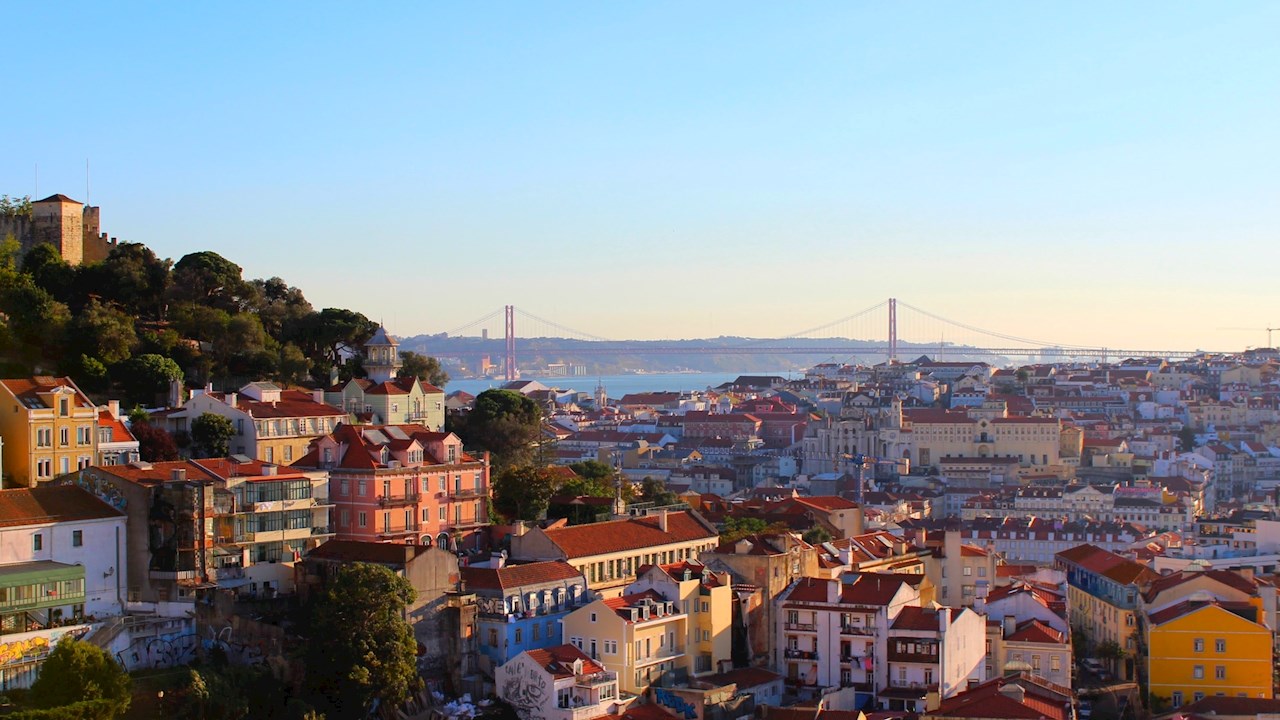 ABB 用十艘全電動(dòng)里斯本渡輪為可持續(xù)河流運(yùn)輸設(shè)定路線